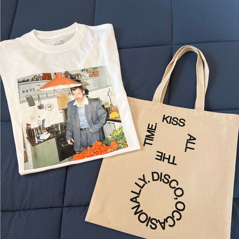 Harry Styles Pop Up Shop Exclusive T Shirt and Bag Bundle